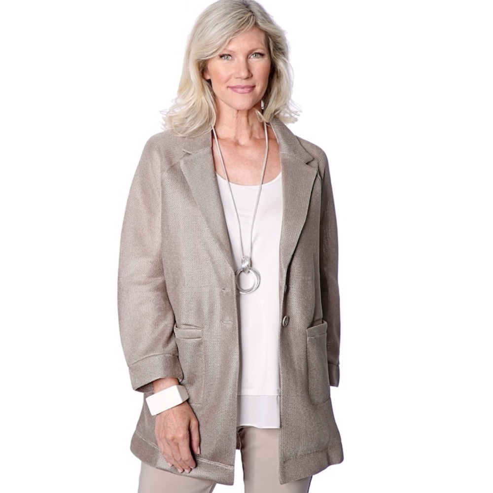 Nwt WYNNE LAYERS Raglan sleeve mesh blazer